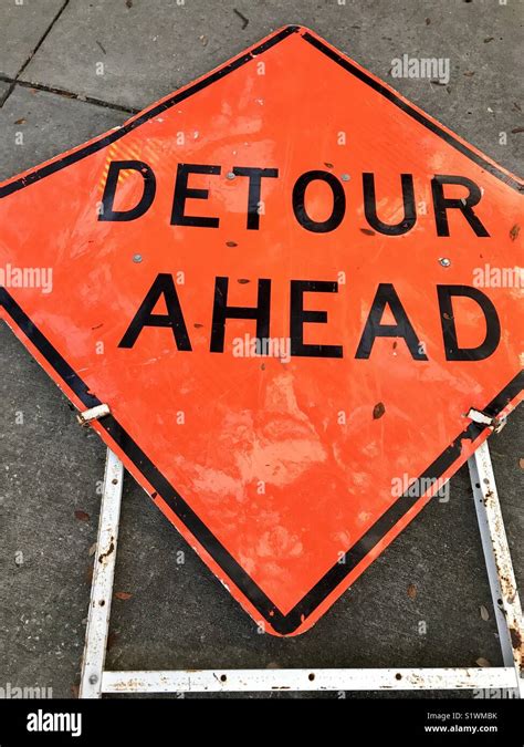 Detour Sign Hi Res Stock Photography And Images Alamy