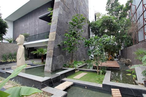 Water Body And Feature Wall Envision Landscapes Architects Ar Vinod