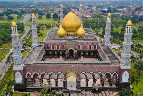 Fakta Fakta Menarik Masjid Kubah Emas Dian Al Mahri Depok Nomor 5