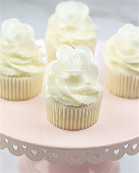 White Wedding Cake Cupcakes Cake Mix Recipes