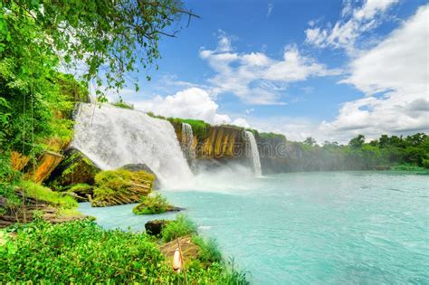 Der Dray Nur Waterfall Auf Dem Serepok Fluss In Vietnam Stockfoto