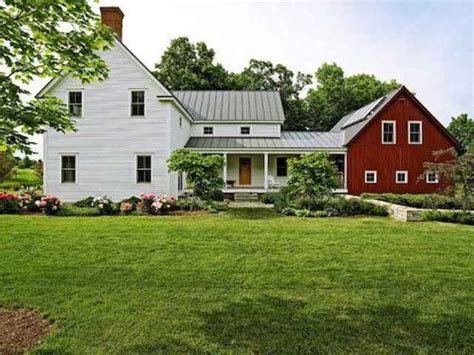 90 Modern American Farmhouse Exterior Landscaping Design