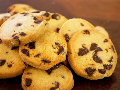 These easy, homemade biscuits are soft, flaky, made completely from scratch and can be on your table almost every weekend i whip up a batch of these easy homemade biscuits. Fresh and crunchy biscuits Hendon Bagel Bakery