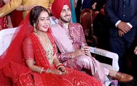 Newlyweds Neha Kakkar Rohanpreet Singhs First Picture After Marriage Leaving The Hotel Is All