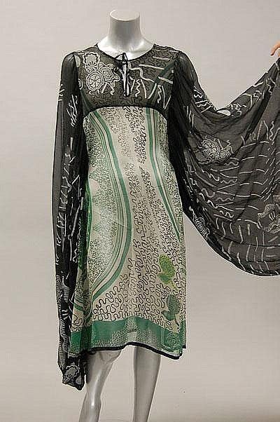 kaftan dress zandra rhodes 1968 vintage fashion 1960s fashion 1960s fashion