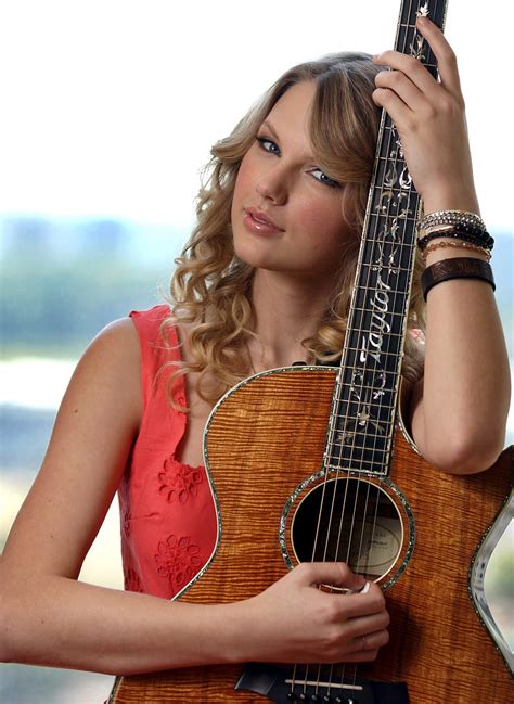Taylor Swift Women Blonde Blue Eyes Long Hair Curly Hair Guitar Singer Hd Phone