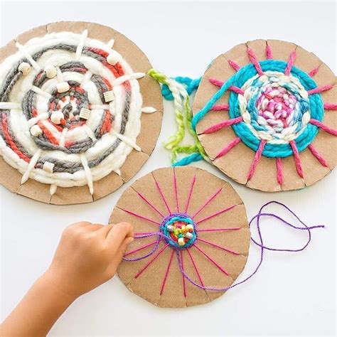 Cardboard Circle Weaving