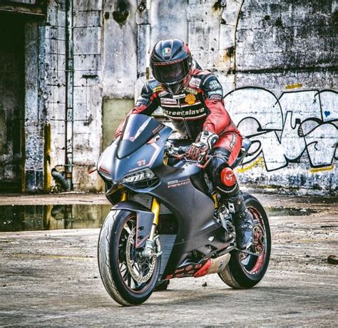 Most riders on stock dirt bikes are riding with their instep as opposed to the ball of their feet. Badass bike, badass gear owner/ rider @streetslave77 www ...