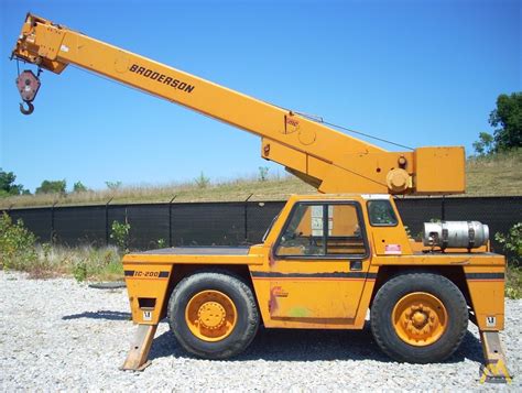 15t Broderson Ic 200 2b Carry Deck Crane For Sale Or Rent Industrial