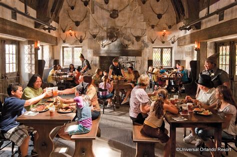 12 Best Restaurants in Universal Orlando - The Best Places to Eat in