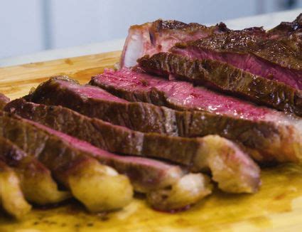 Looking for the perfect prime rib roast recipe? Prime Rib Roast: The Closed-Oven Method