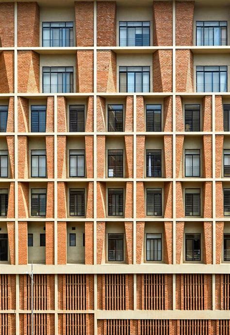 Multi Faceted Brick Imk Architects Creates A Multi Faceted Brick