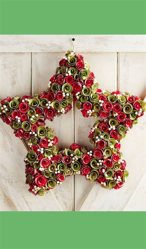 Christmas Star Wreath Beautifully Crafted With Holiday Colors