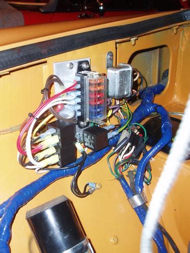 1977 mgb w/cat conv from late bentley. 1977 Mgb Fuse Box Wiring - Wiring Diagram Schemas
