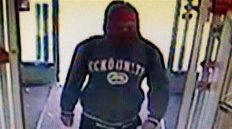 greenlawn subway shop robbed by knife wielding man say cops newsday