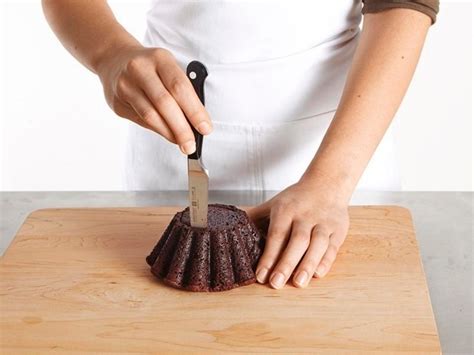 Use this $15 off amazon promo code on your prime order. How to Assemble the Molten Chocolate Cake | Recipes ...