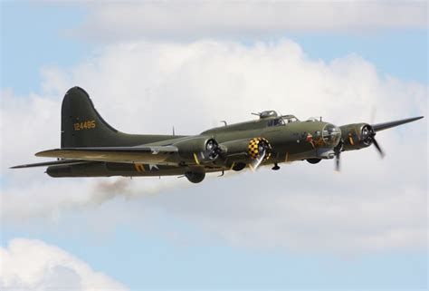 Boeing B17 Flying Fortress Download Hd Wallpapers And Free Images