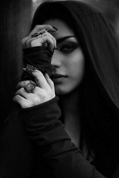 Pin By Tati On Beautiful Goth Autumn Witch Goth Beauty Gothic Beauty