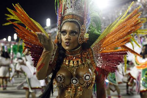 Brésil les excès du carnaval de Rio