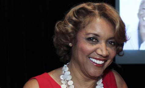 5 Things To Know Ex Anchor Amanda Davis Says She An Alcoholic