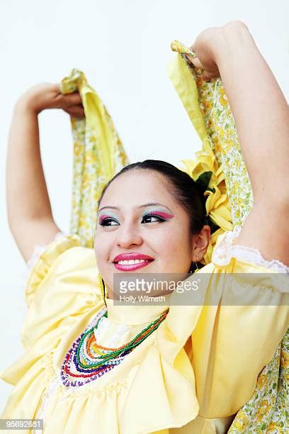 mexican pin up girls photos et images de collection getty images