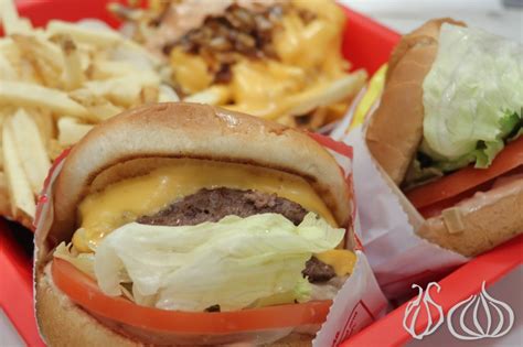 In N Out Burgers Californias Famous Diner Is Deceiving