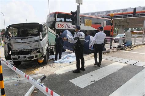 Find the top lorry transport in singapore today. Three pedestrians killed as lorry ploughs into them ...