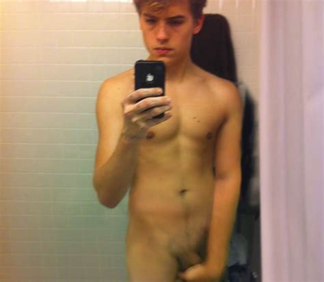 Dylan Sprouse Nude