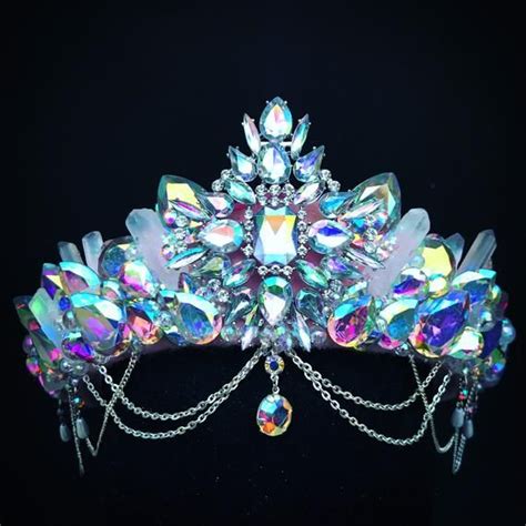 Pin By Laure Blanchard On Cristal In 2021 Mermaid Crown Crystal