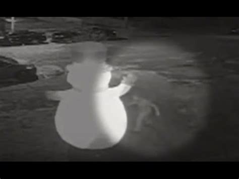 Man Stabs Frosty The Snowman CAUGHT ON CAMERA YouTube