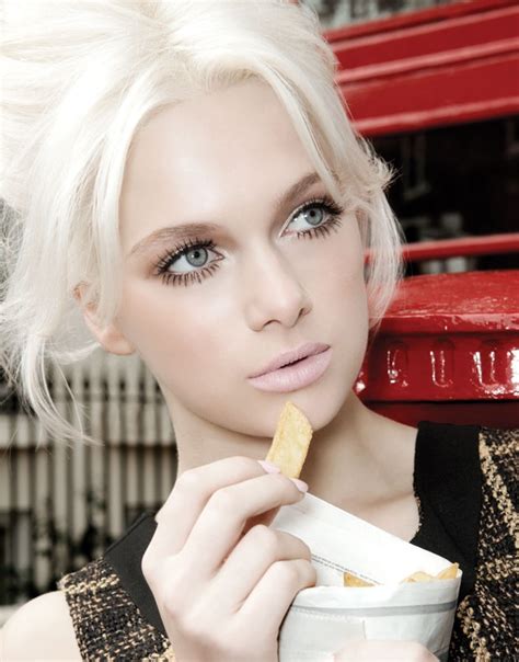 15 Super Cool Platinum Blonde Hairstyles To Try Pretty