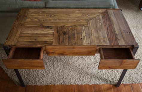 Hallo zusammen, ich habe diesen tisch auf dem galeriebild selber gebaut, da ich keine lust hatte. Tischgestell Selber Bauen Holz - Tischbau in zwei Tagen | Holzwerkerblog von Heiko Rech : Einen ...