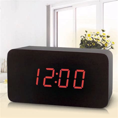 Fashionable Wooden Led Display Clock Electronic Alarm Clock Voice