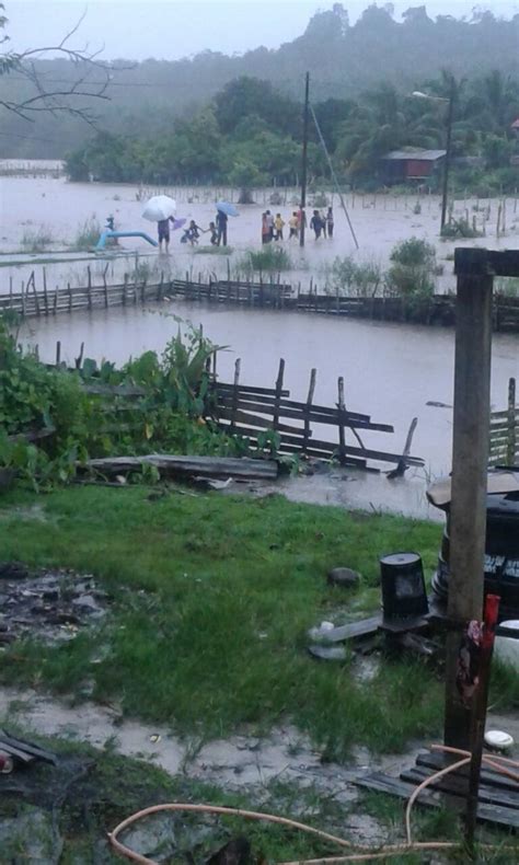 The flood situation on the east coast of the peninsula has worsened with more than 9. Malaysia - Floods in Terengganu After 250mm of Rain in 24 ...
