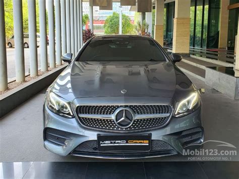 Hello hello, welcome to the 2019 mercedes benz e300 coupe in amg trim. Jual Mobil Mercedes-Benz E300 2019 AMG Line 2.0 di Jawa ...