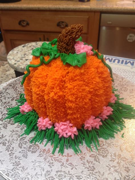 22 Pumpkin Shaped Cakes For Halloween