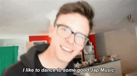 The ultimate guide to gifs: 5 Ways That iDubbbz Has Mastered Youtube