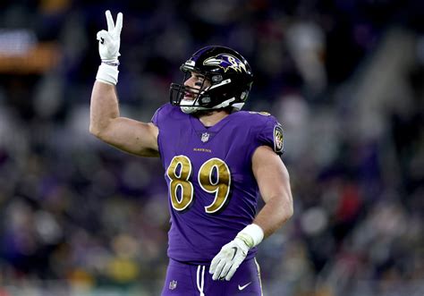 Ravens Mark Andrews Wins Unique Octopus Of The Year Award