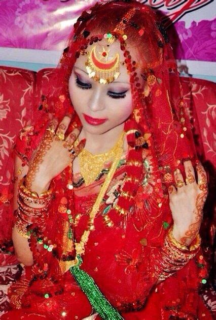 nepalese bride wearing limbu headpeace courtesy of instagram bride wear lovely bride