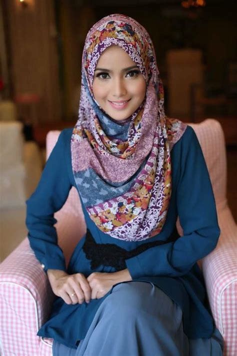Gadis Melayu Tercantik Bertudung Muslim Women Fashion Arab Fashion Islamic Fashion Beautiful