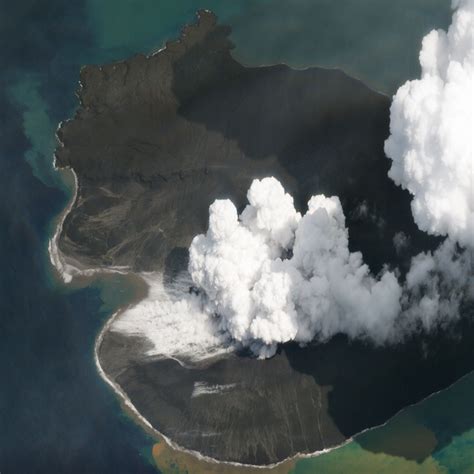 Foto Foto Satelit Ungkap Wujud Terbaru Gunung Anak Krakatau Bbc