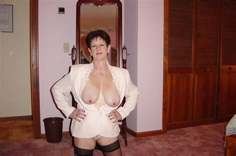 Busty Mature Wife Diana 48 Pics Xhamster