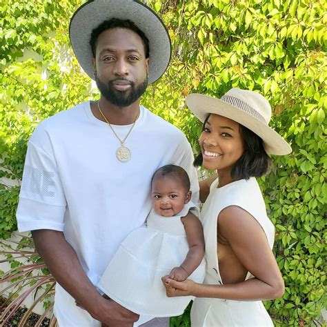 Gabrielle union shares pics the night before her wedding to dwyane wade. Gabrielle Union's Family Photo Shoot Has Fans In Awe ...