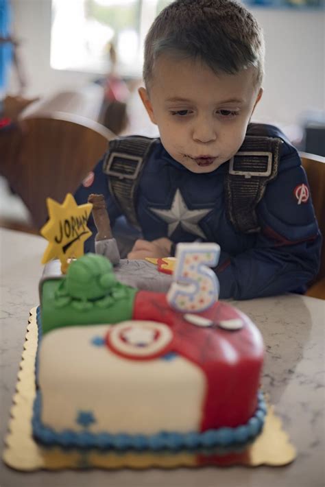 Superhero Cake Ideas Superhero Cake Marvel Party Avenger Cake