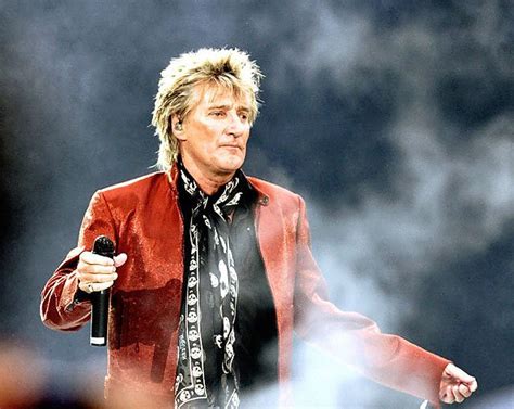 Rod Stewart To Become Father Again At Age 65