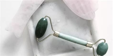 Ancient Traditional Beauty Secret With Jade Facial Roller Life And