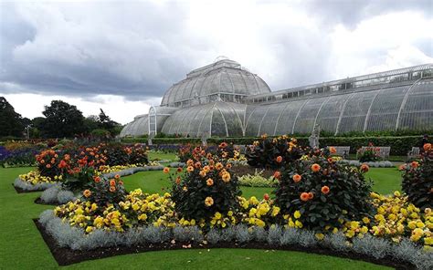 Explore The Beautiful Attractions At Kew Gardens London