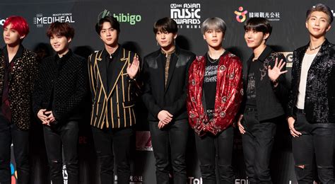 Newark, nj full concert ** taehyung. BTS' 'Love Yourself' World Tour Concert Film is Headed to ...