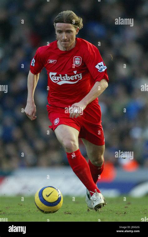 Vladimir Smicer Liverpool 2005 Hi Res Stock Photography And Images Alamy