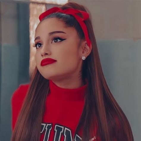 Ariana Grande Aesthetic Icons Its Where Your Interests Connect You With